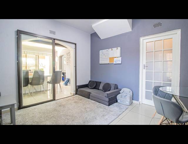 4 BEDROOM FREESTANDING FOR SALE IN BASSONIA